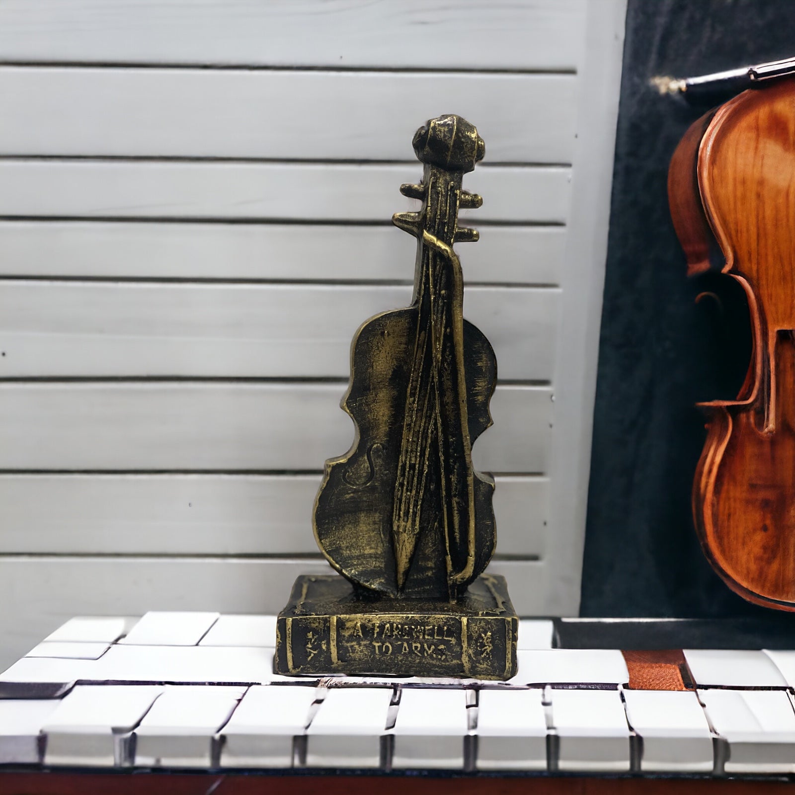 Musical Instruments Showpiece Polyresin for Home Décor Wall Shelf Table Office Living Room Decoration Item H- 26