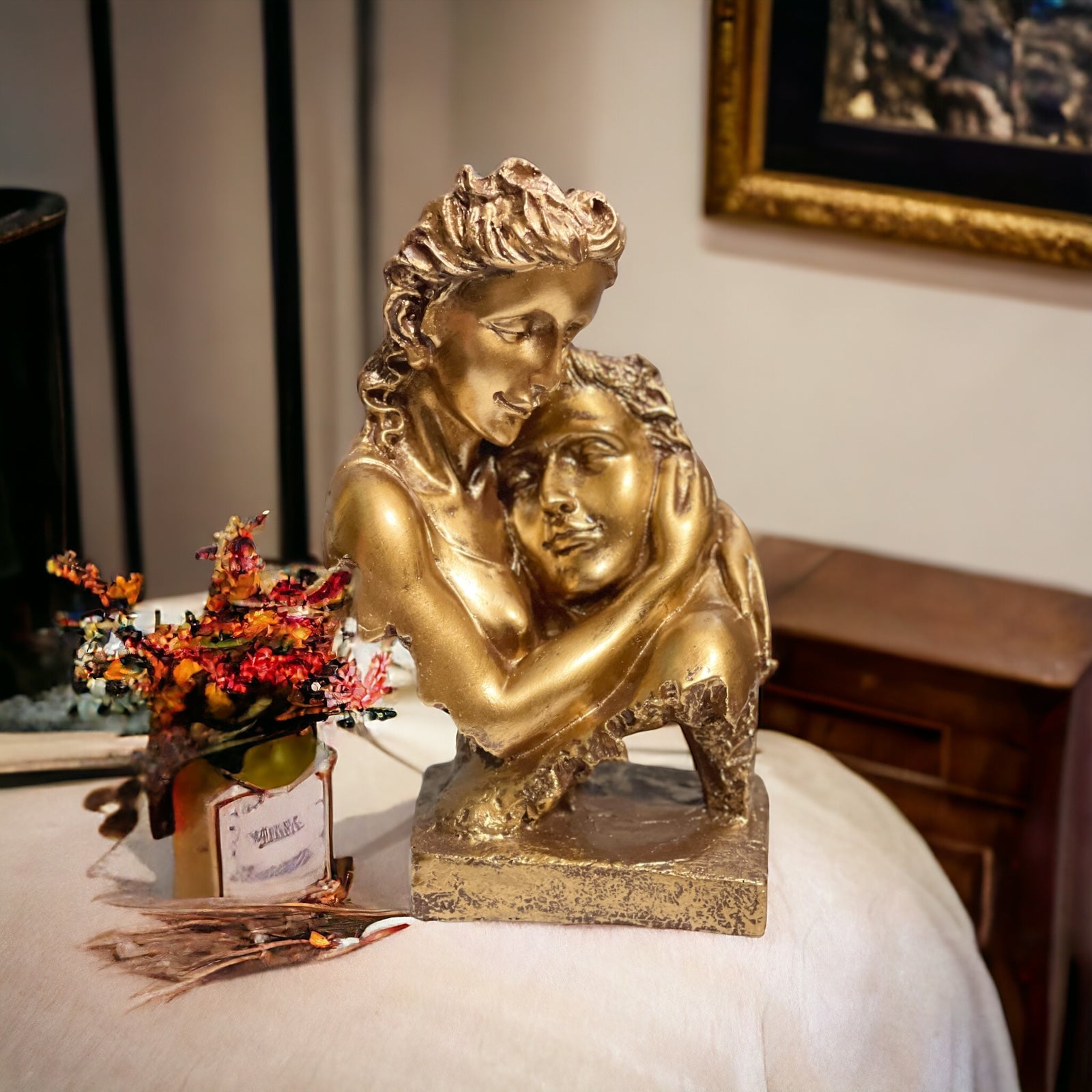 Romantic Love Couple Statue Figurine for Home Decor Gift Height-23.5 cm