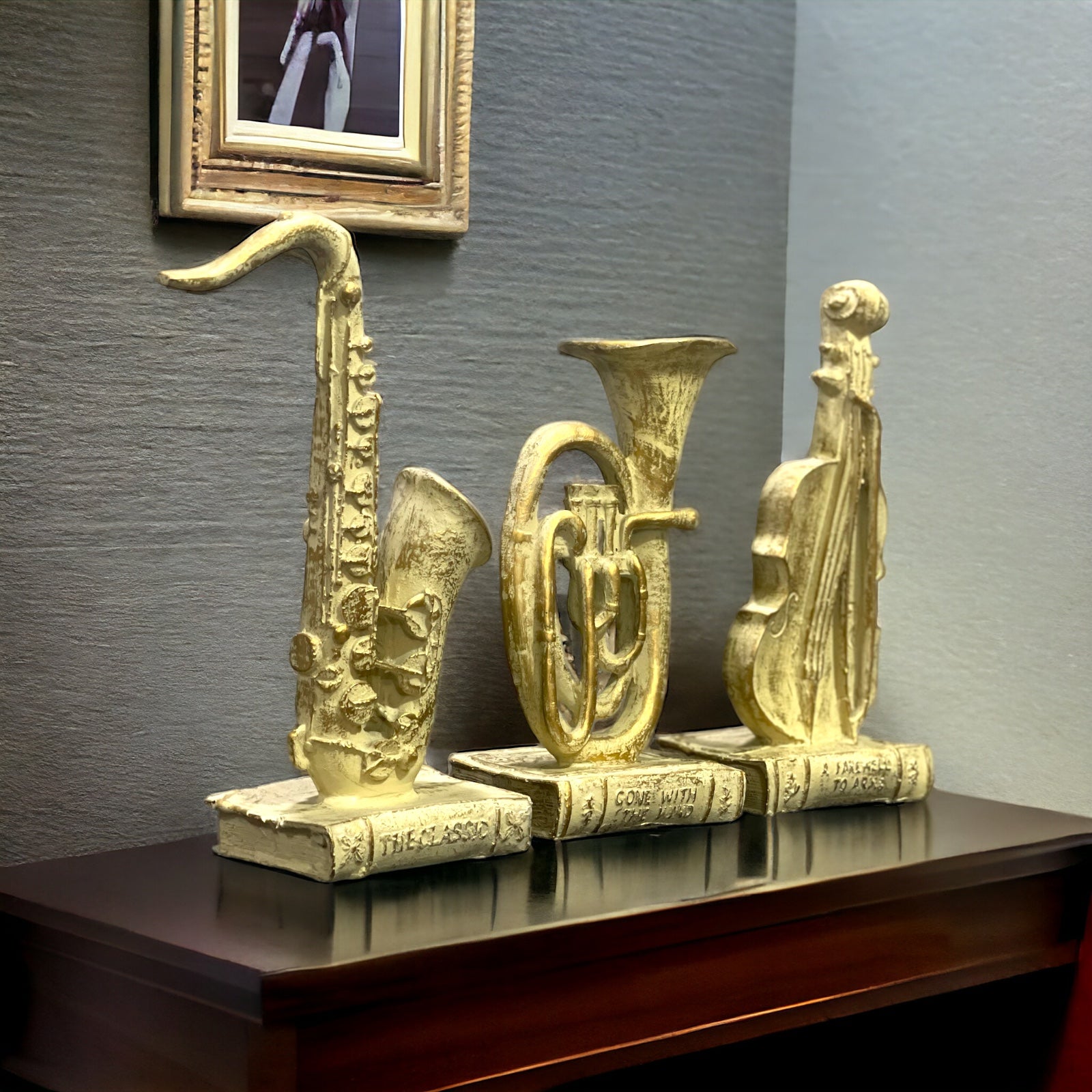 Musical Instruments Showpiece Polyresin for Home Décor Decoration Item H- 27cm