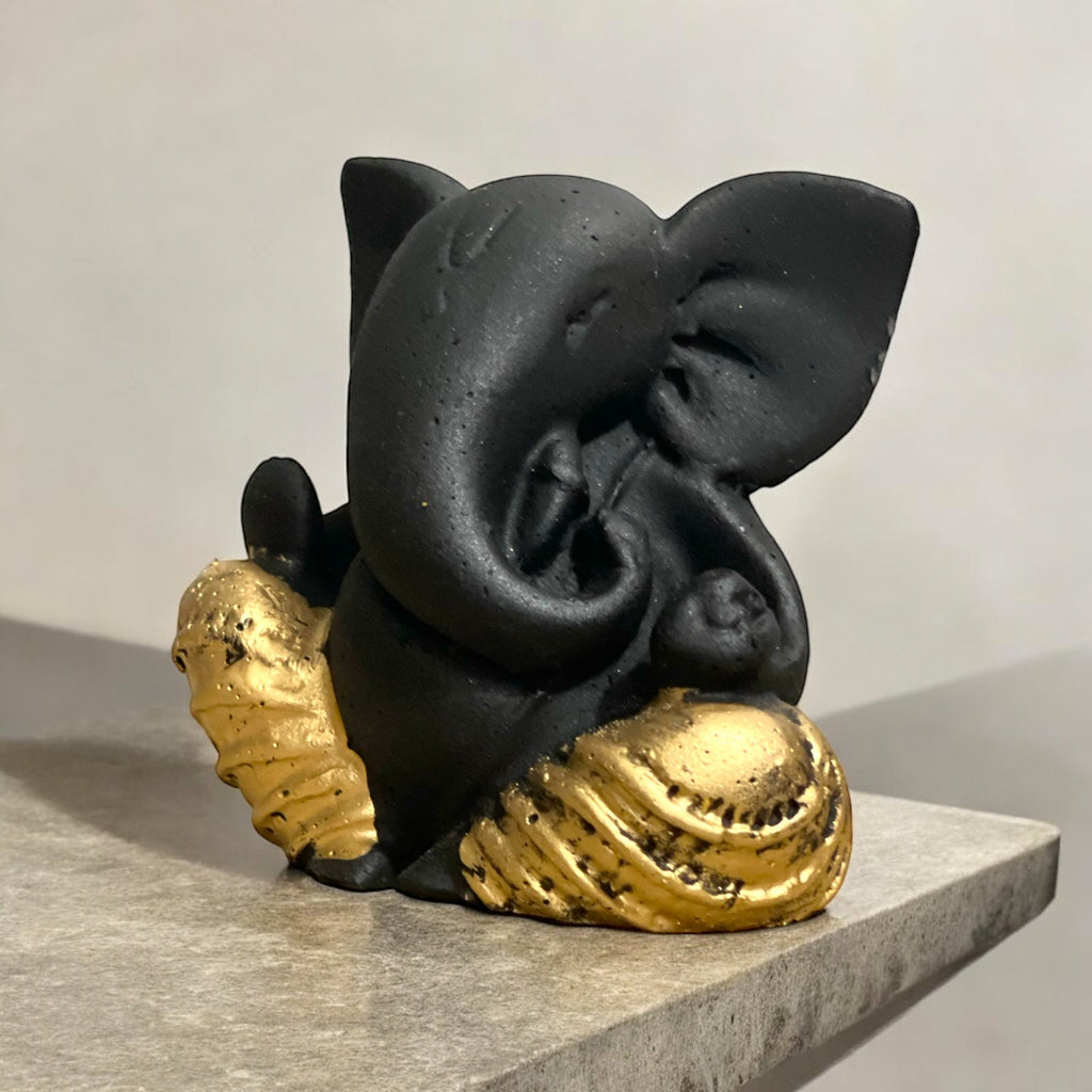 Car Dashboard Ganesh Idol Gifting Office Puja Decor Height 6.5 cm