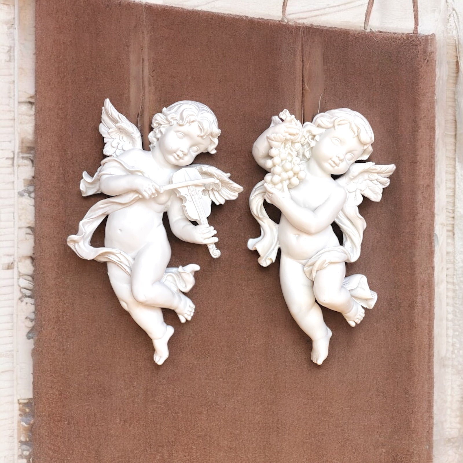 Wall Hanging Angels Polyresin Classic Showpiece for Home Décor H – 31 cm