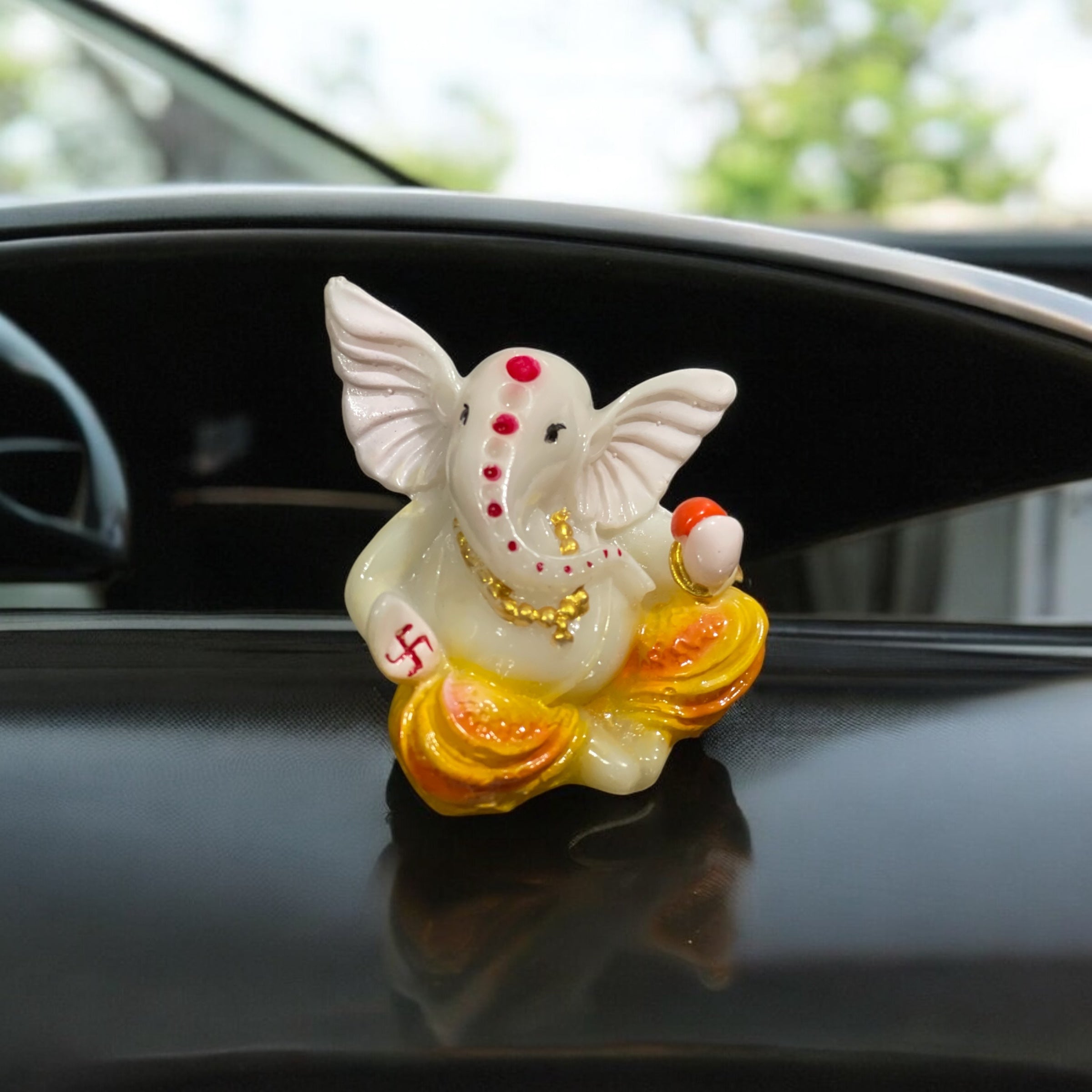 Small Lord Ganpati Statue Best For Car Dashboard Gifting Office Home Puja Decor Height 2.75 Inches
